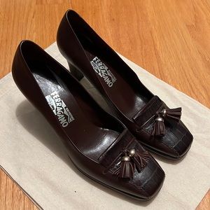 Salvatore Ferragamo brown leather heels